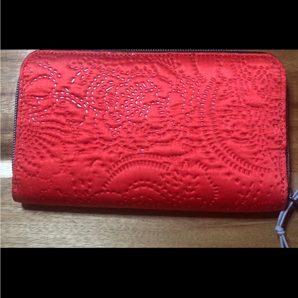 NWT: zip all women’s LeSportSac wallet: red satin floral; black #PLAID is SOLD - Picture 3 of 6